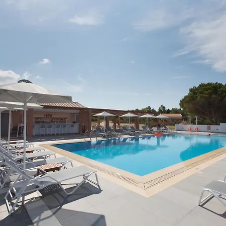 Remetzo Village Hotell