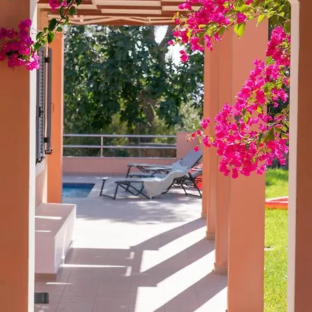 Remetzo Village 3*