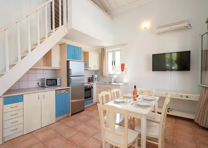 Hotel Remenzo Lixouri